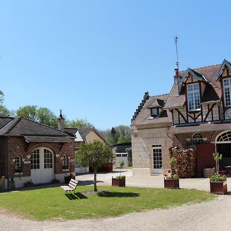 Hotel L'Ecurie De Vieux-Moulin Exterior foto